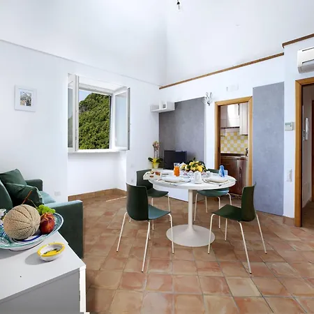Apartment In Positano Near Spiaggia Grande *