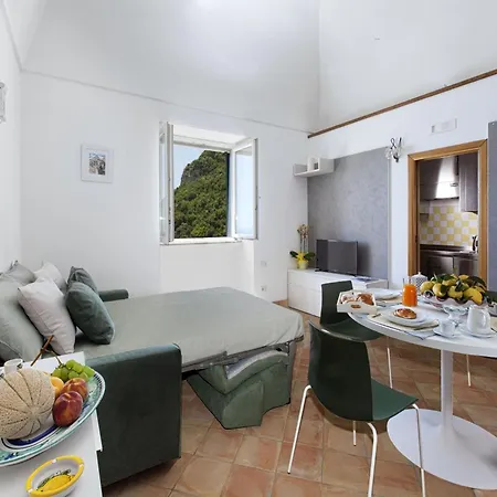 Apartment In Positano Near Spiaggia Grande Apartment